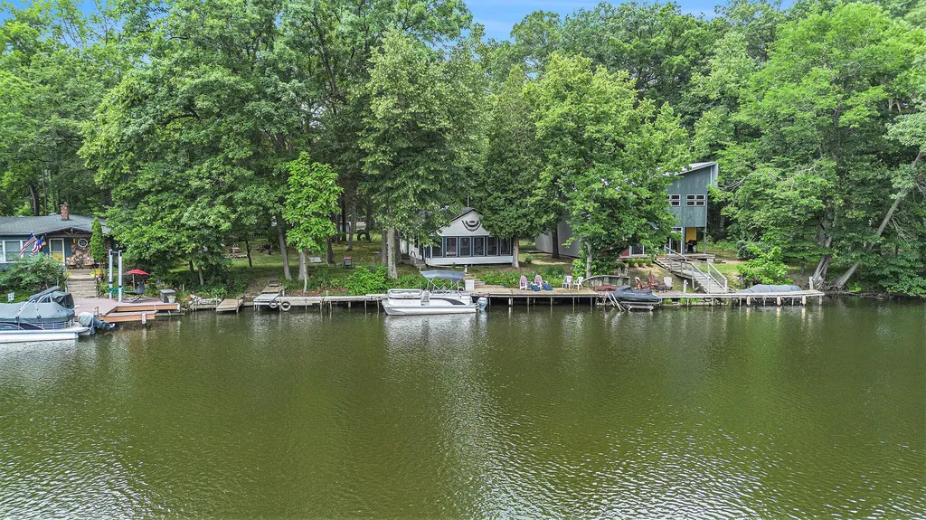14931 Bachelor Island Buchanan Township MI 49107