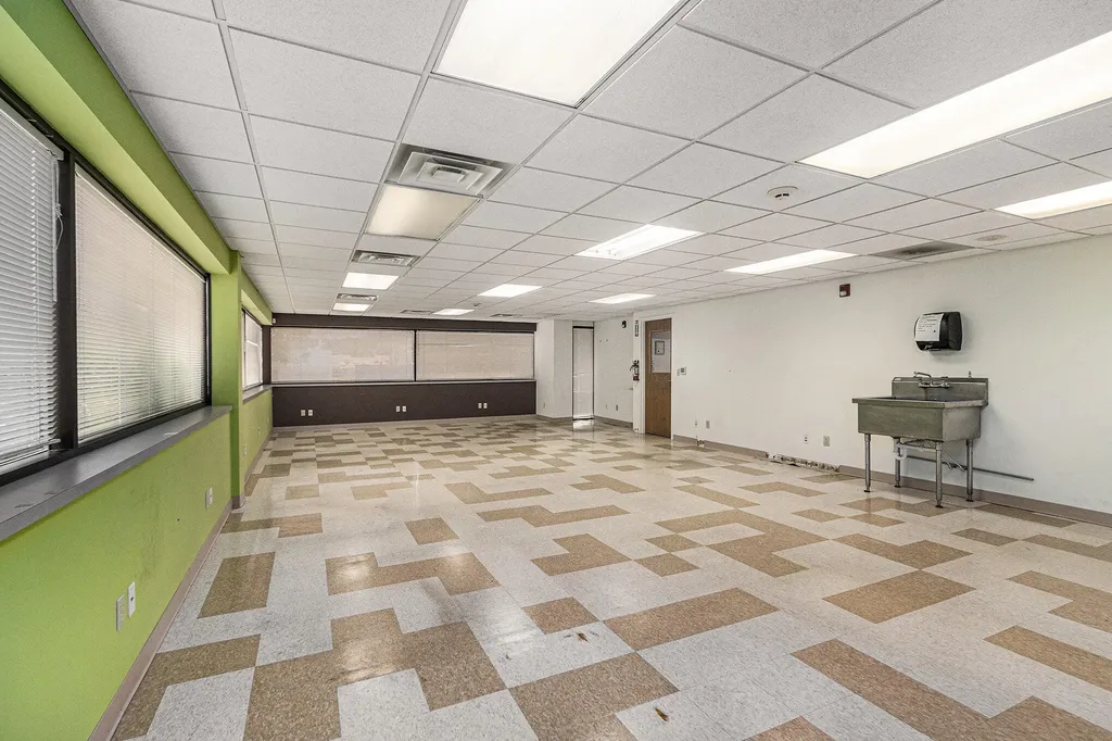 1725 S Park Street Kalamazoo City MI 49001