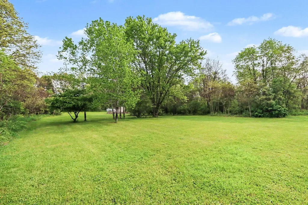 8656 Stadium Drive Oshtemo Charter Township MI 49009