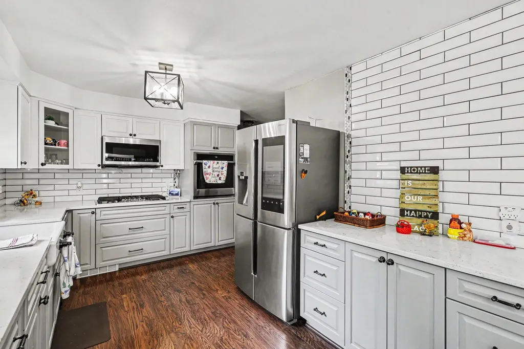 4512 Croyden Avenue Kalamazoo City MI 49006