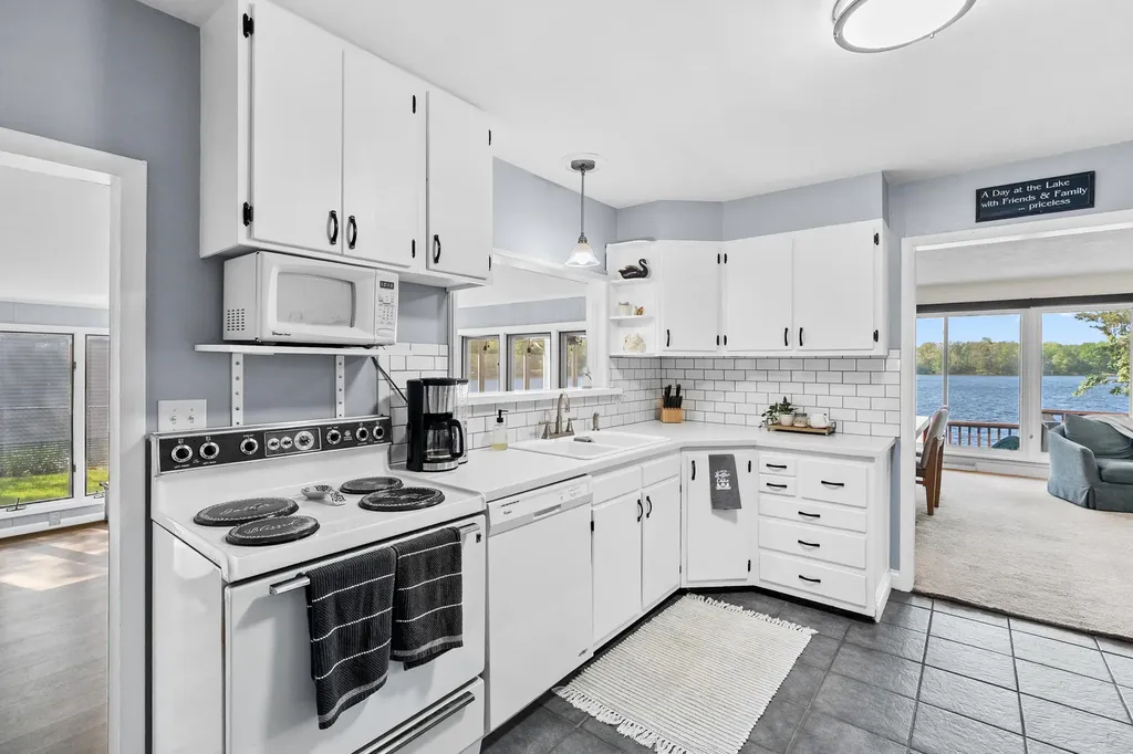 12579 Crystal Lake Drive Somerset Township MI 49233