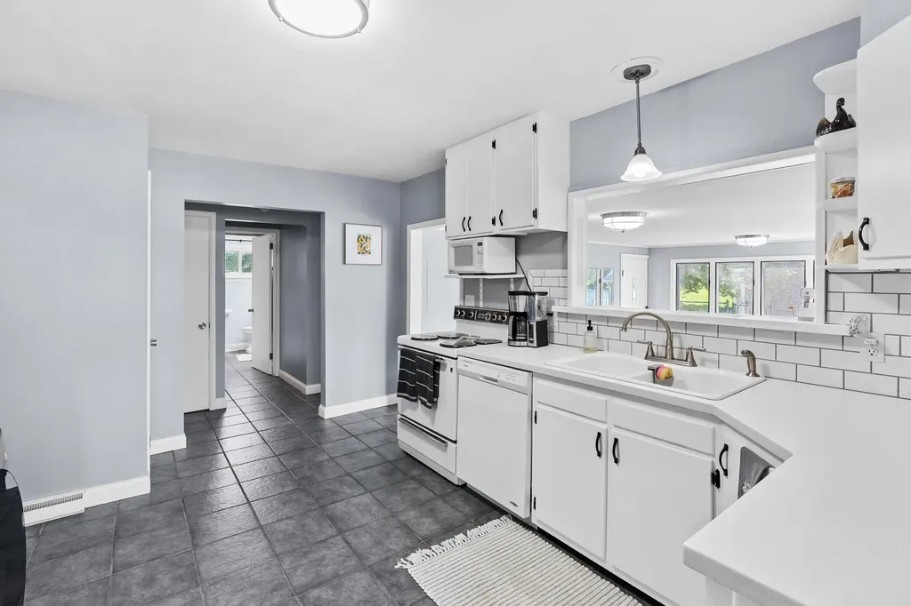 12579 Crystal Lake Drive Somerset Township MI 49233