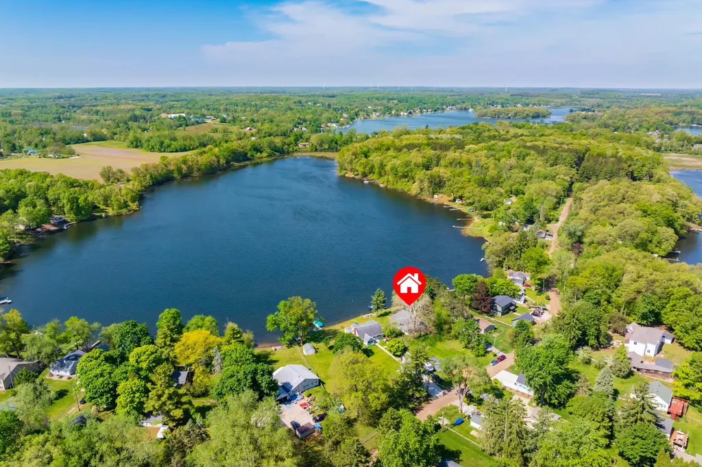 12579 Crystal Lake Drive Somerset Township MI 49233
