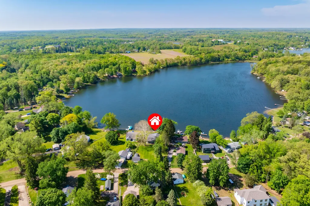 12579 Crystal Lake Drive Somerset Township MI 49233