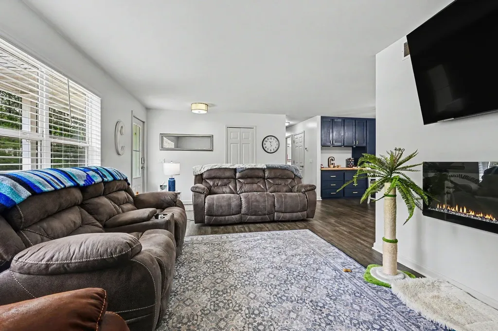 20282 Groveland Avenue Park Township MI 49093