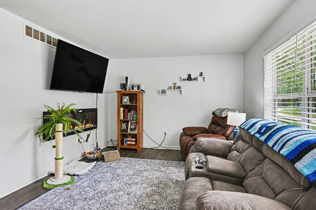 20282 Groveland Avenue Park Township MI 49093