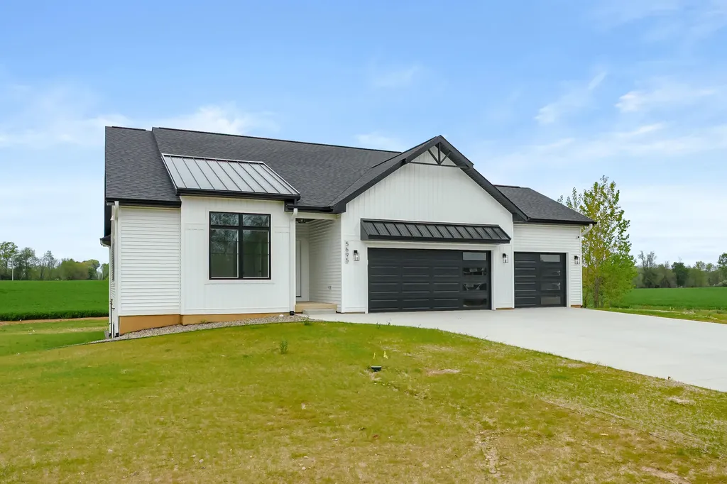 5695 Elmgrove Avenue Richland Township MI 49083