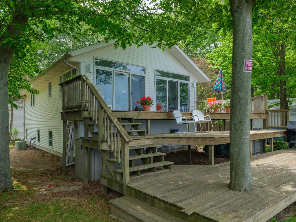 1192 Cherry Drive Casco Township MI 49090