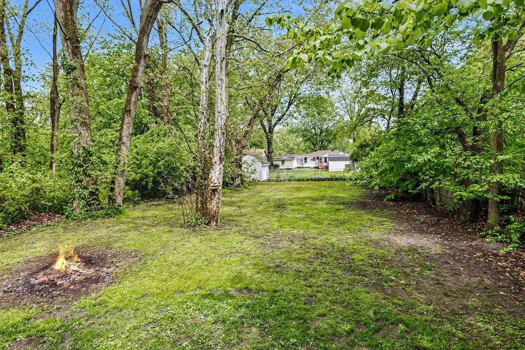 1585 Leeds Avenue Benton Charter Township MI 49022