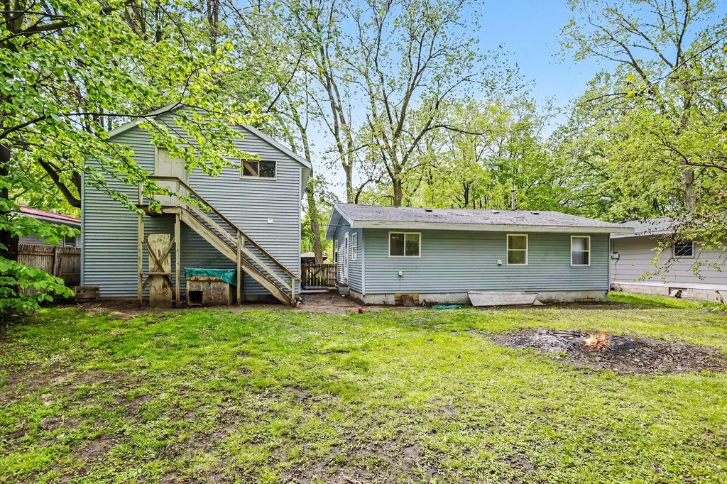 1585 Leeds Avenue Benton Charter Township MI 49022