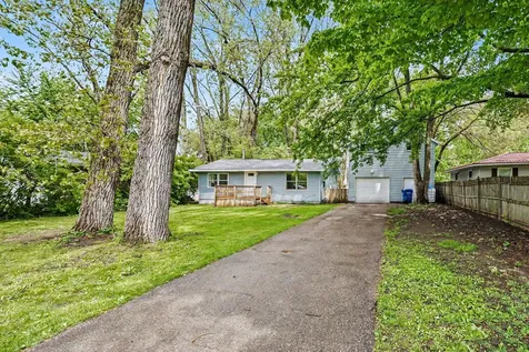 1585 Leeds Avenue Benton Charter Township MI 49022