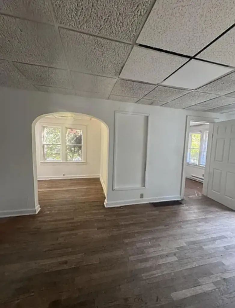 108 Hutchinson Street Kalamazoo City MI 49001