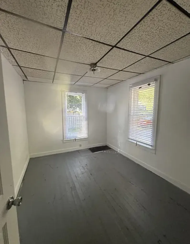 108 Hutchinson Street Kalamazoo City MI 49001