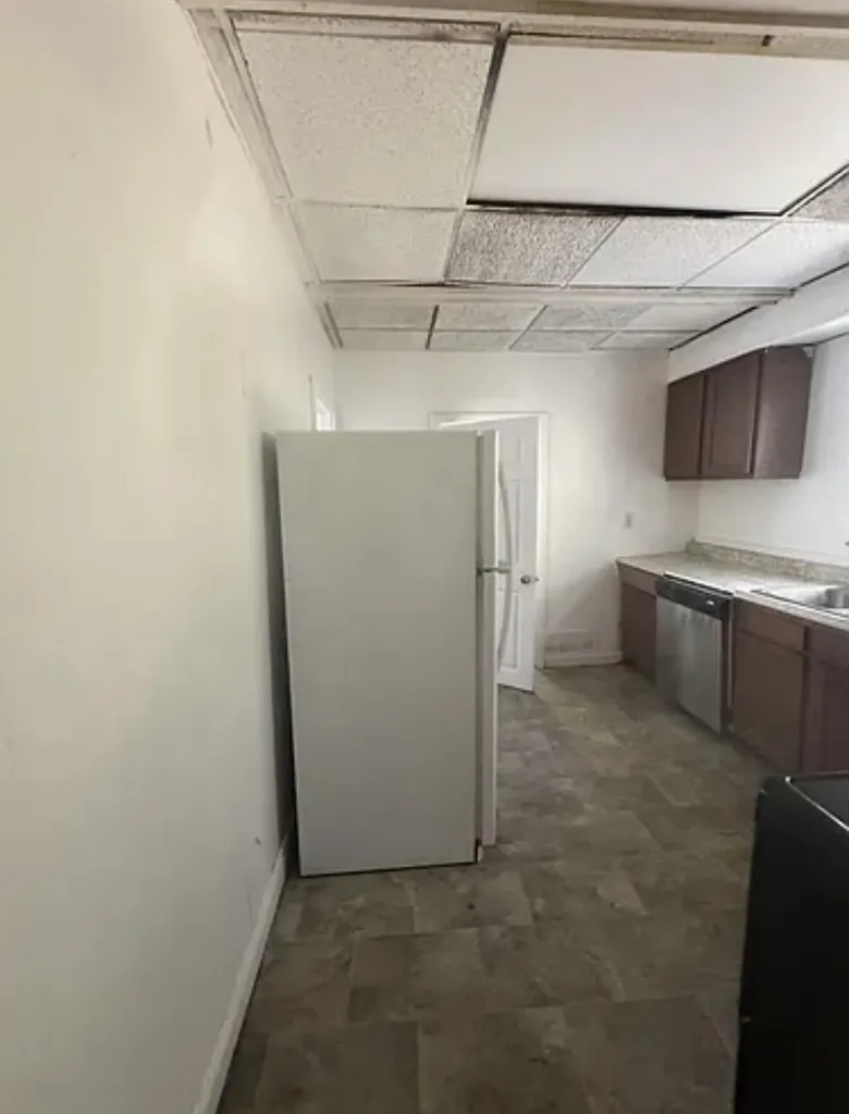 108 Hutchinson Street Kalamazoo City MI 49001
