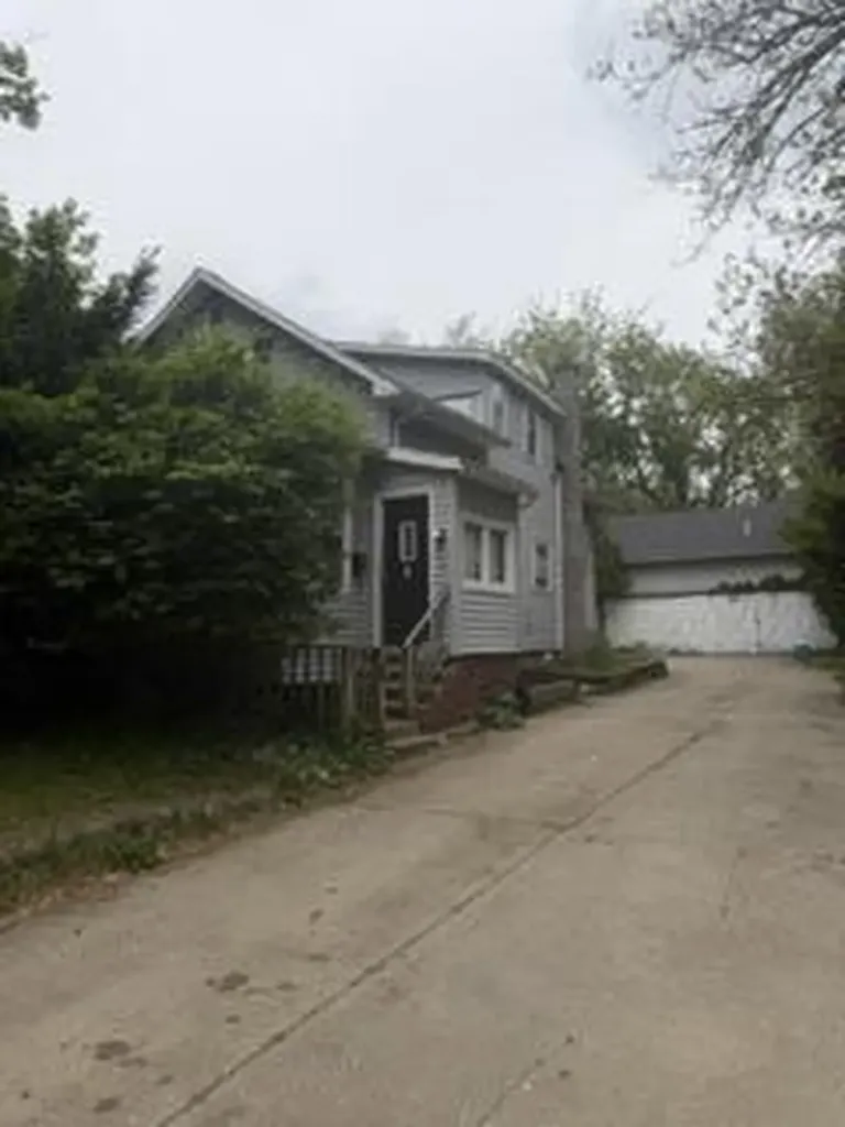 108 Hutchinson Street Kalamazoo City MI 49001