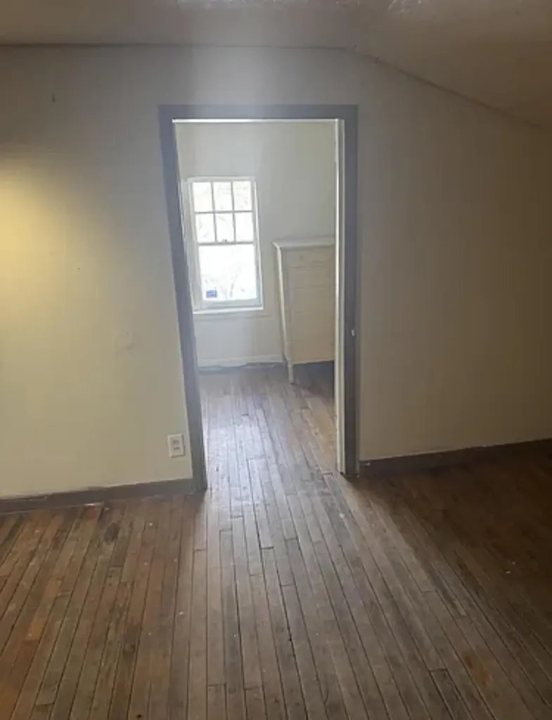 108 Hutchinson Street Kalamazoo City MI 49001