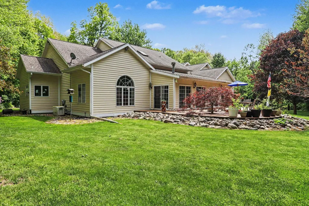 14761 Trillium Drive Ross Township MI 49012