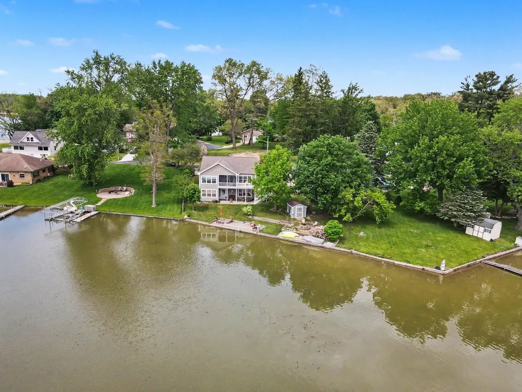 51509 Summit Street Paw Paw Township MI 49079