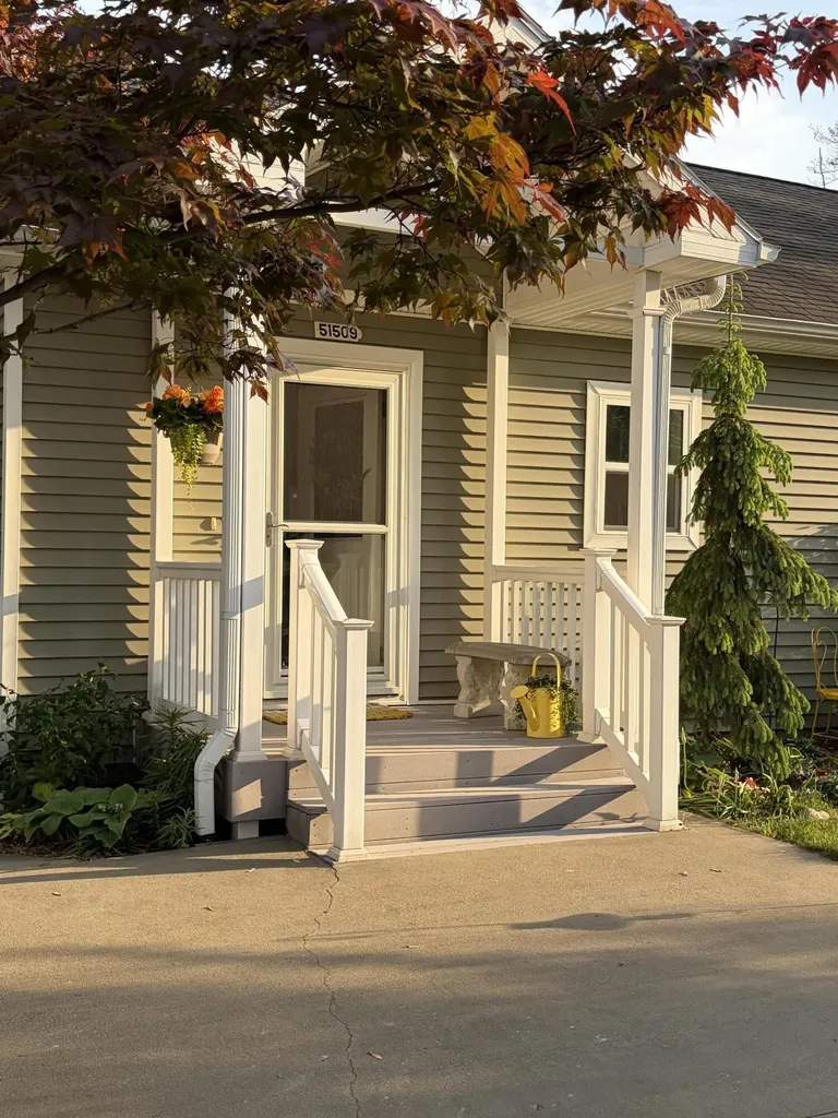 51509 Summit Street Paw Paw Township MI 49079