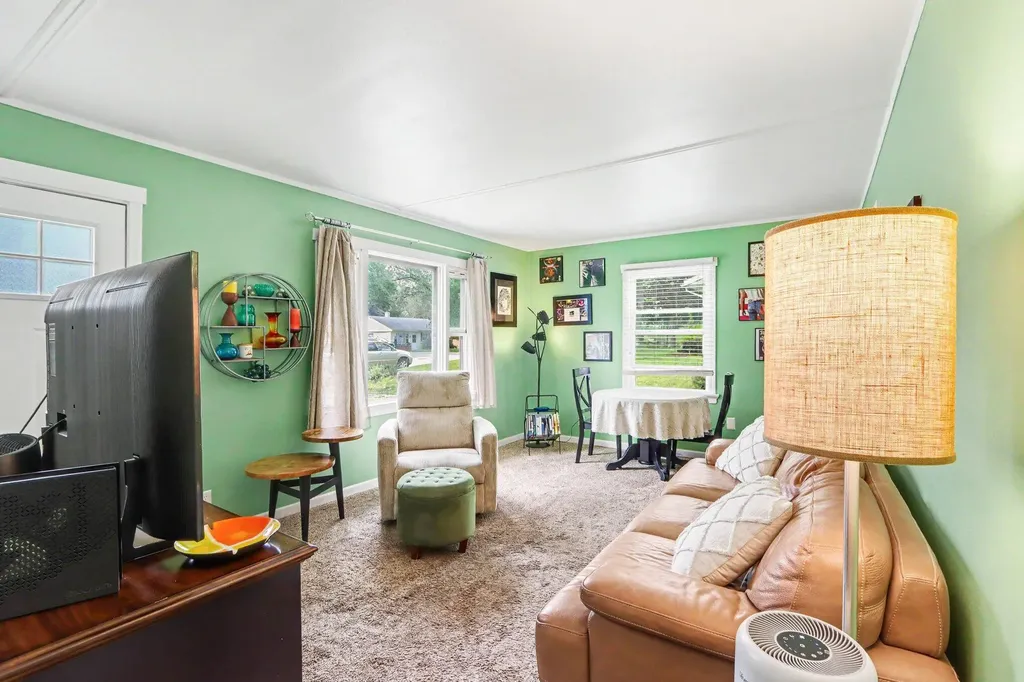 405 Colonial Avenue Portage City MI 49002