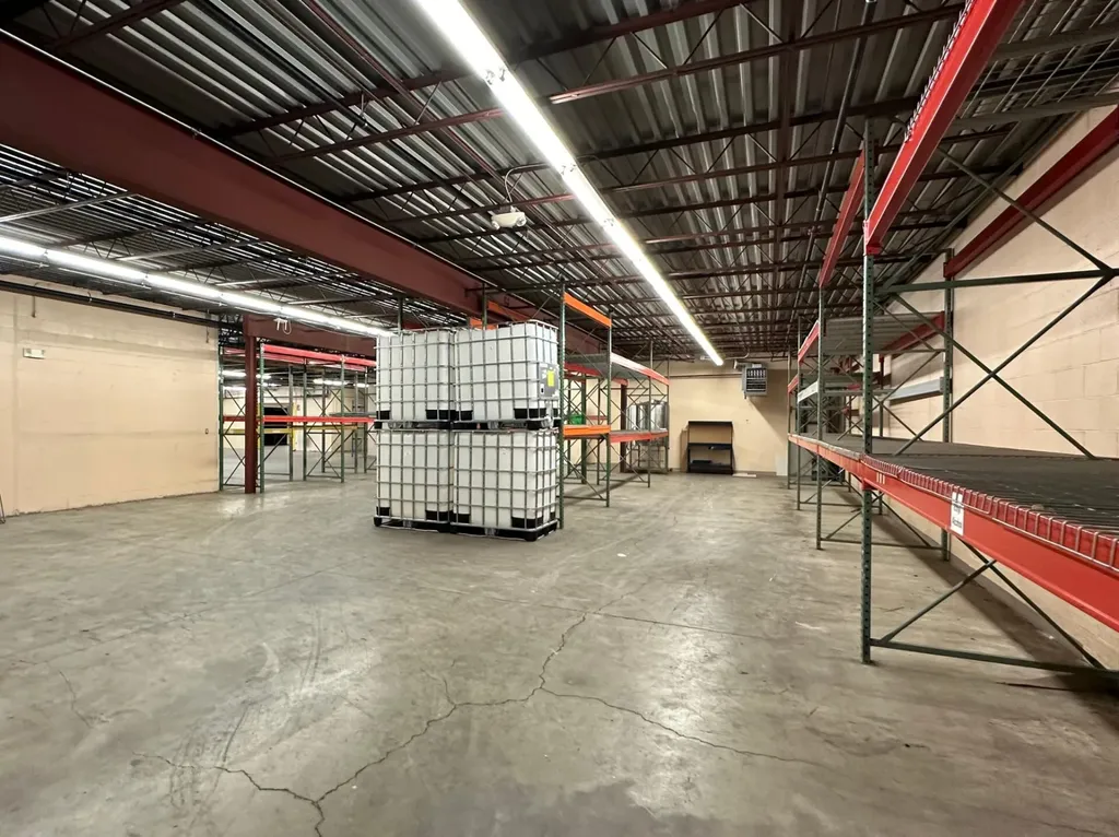 1206 E Crosstown Parkway Kalamazoo City MI 49001