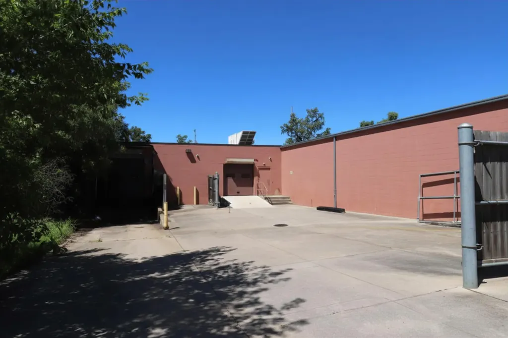 1206 E Crosstown Parkway Kalamazoo City MI 49001