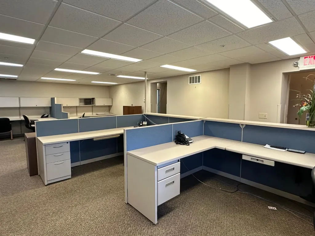 1206 E Crosstown Parkway Kalamazoo City MI 49001