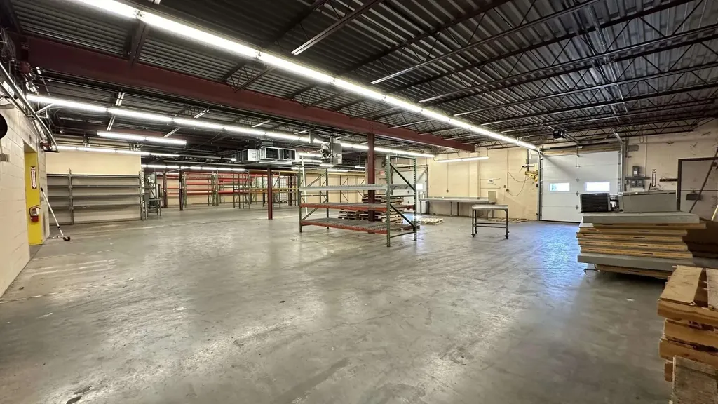 1206 E Crosstown Parkway Kalamazoo City MI 49001
