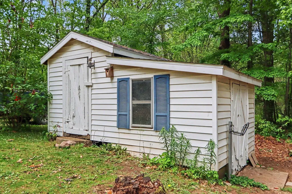 11750 Lewis Road Orangeville Township MI 49080