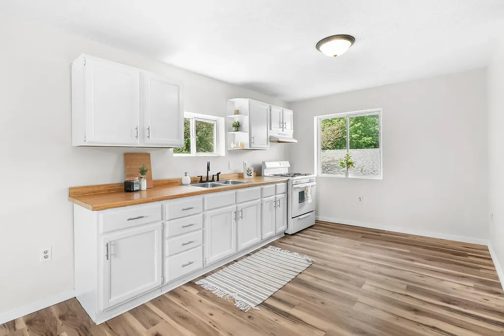 105 N George Street Decatur Village MI 49045