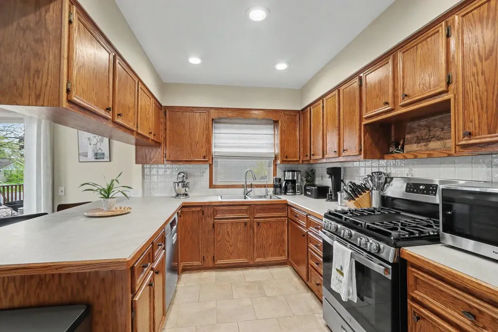 803 Woodheath Avenue Portage City MI 49024