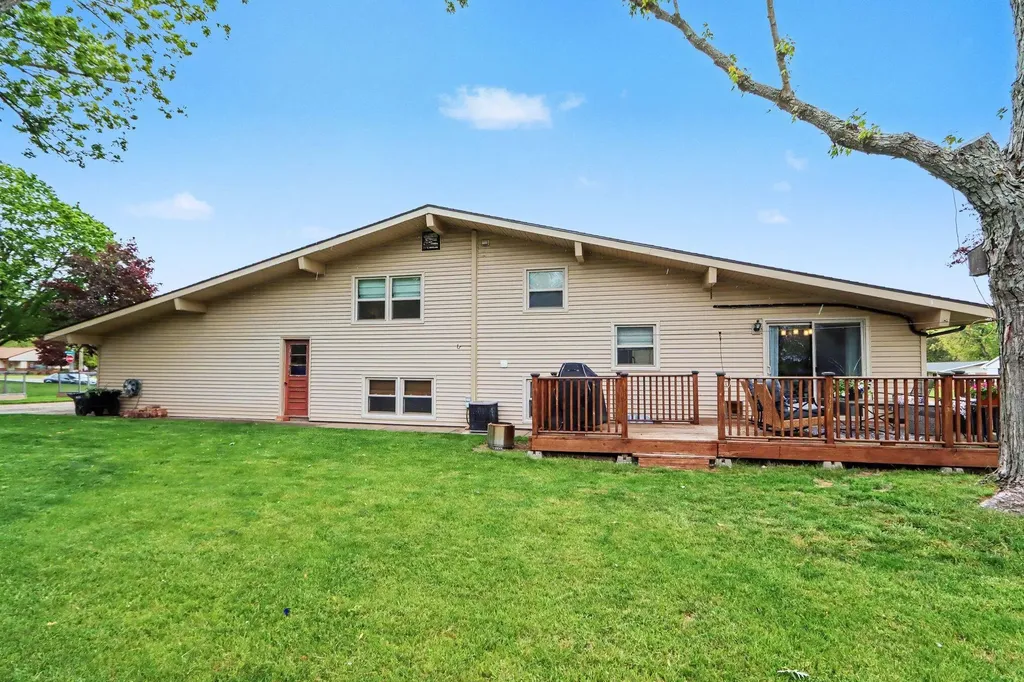 803 Woodheath Avenue Portage City MI 49024