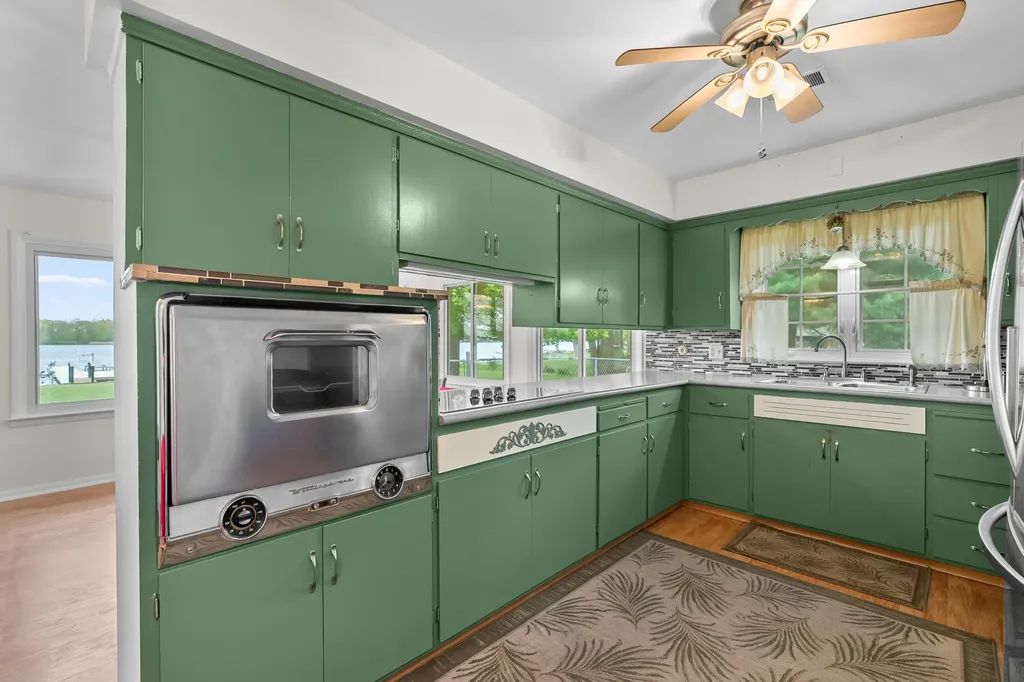 8239 W Long Lake Drive Pavilion Township MI 49048
