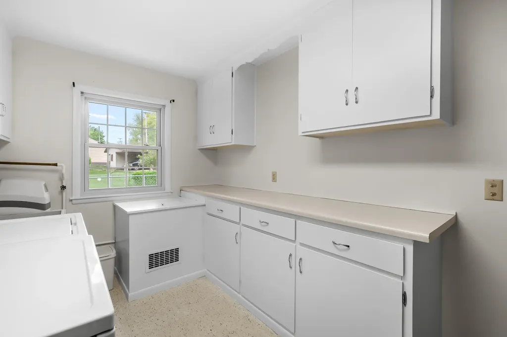 8239 W Long Lake Drive Pavilion Township MI 49048
