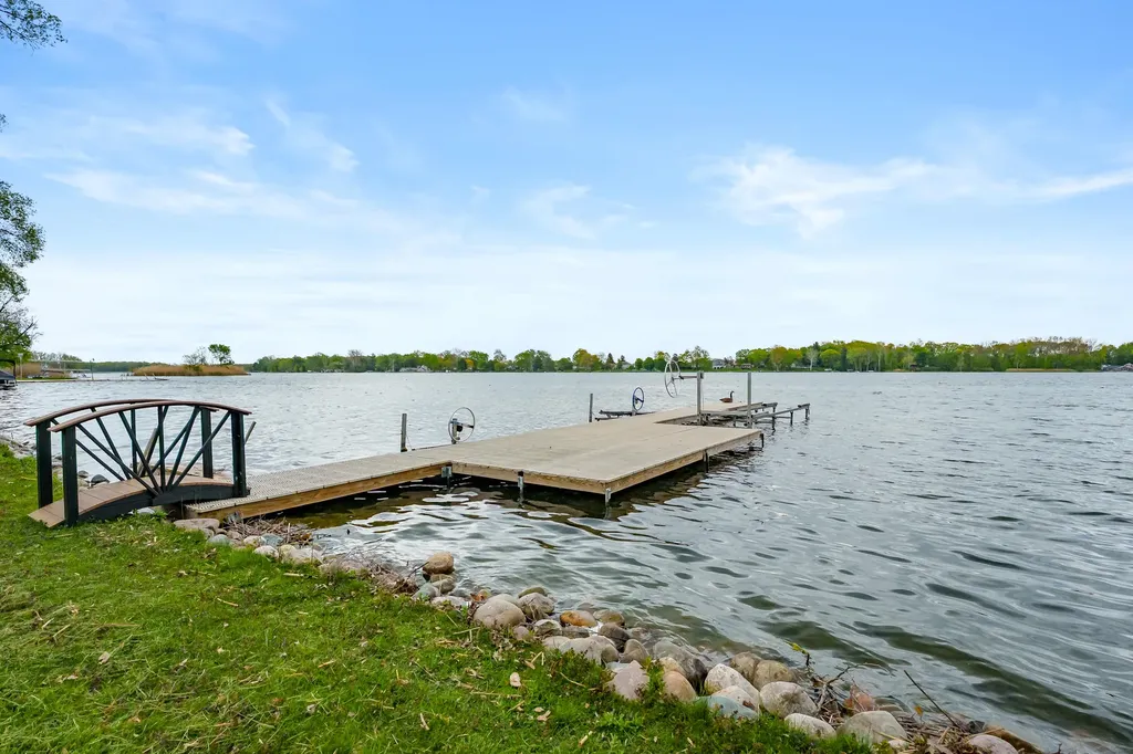 8239 W Long Lake Drive Pavilion Township MI 49048