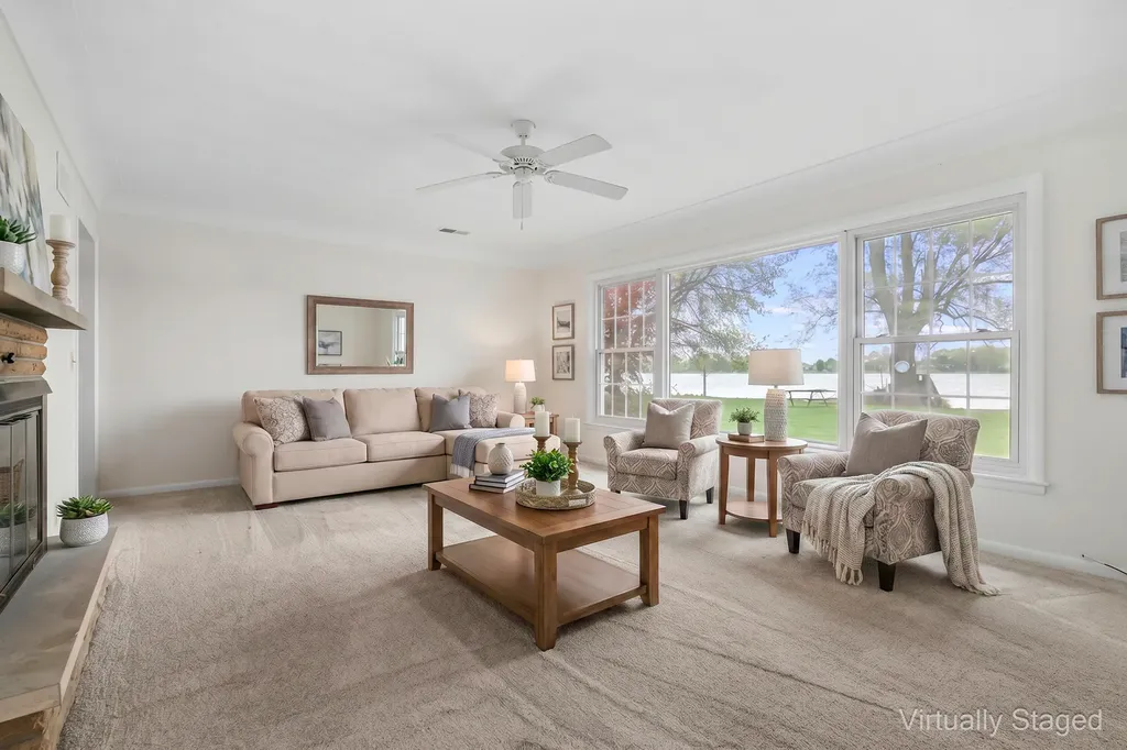 8239 W Long Lake Drive Pavilion Township MI 49048