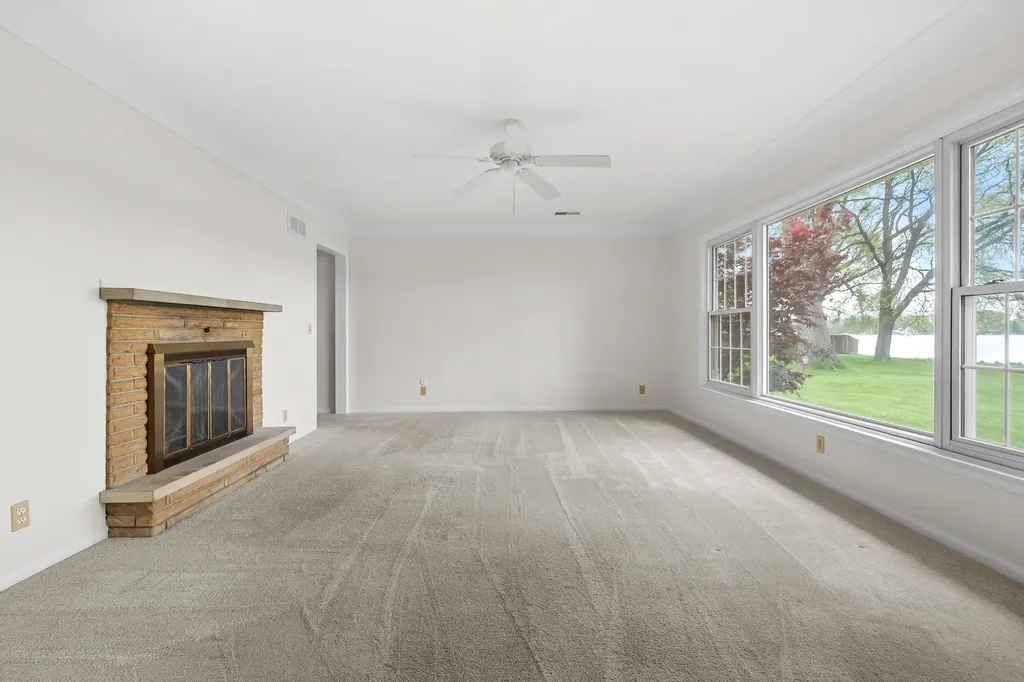 8239 W Long Lake Drive Pavilion Township MI 49048
