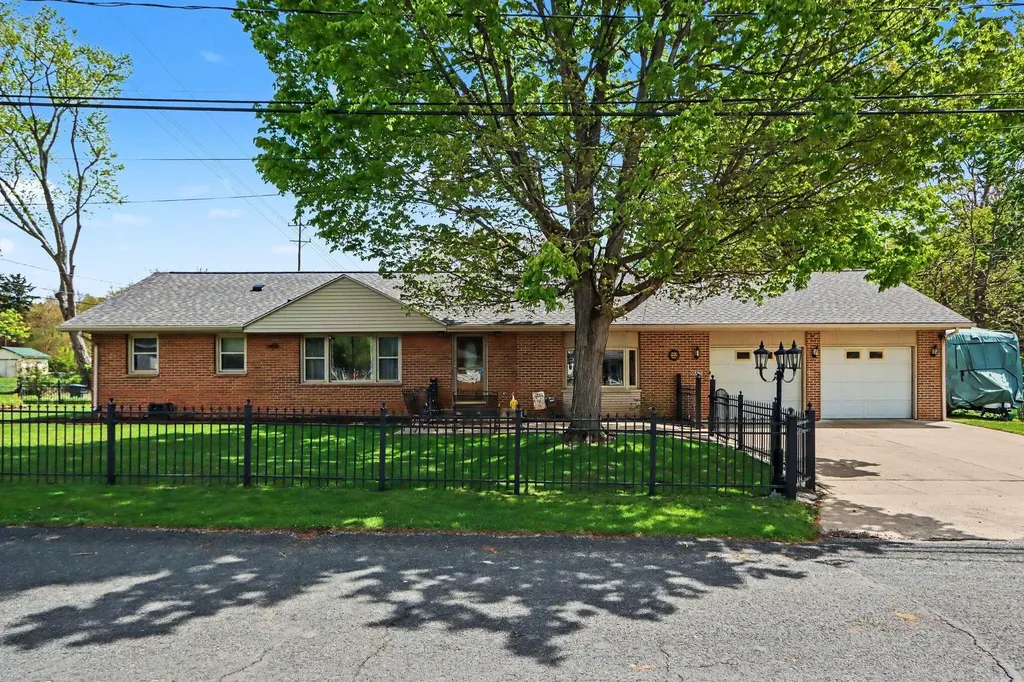 217 Ermine Avenue Comstock Charter Township MI 49048