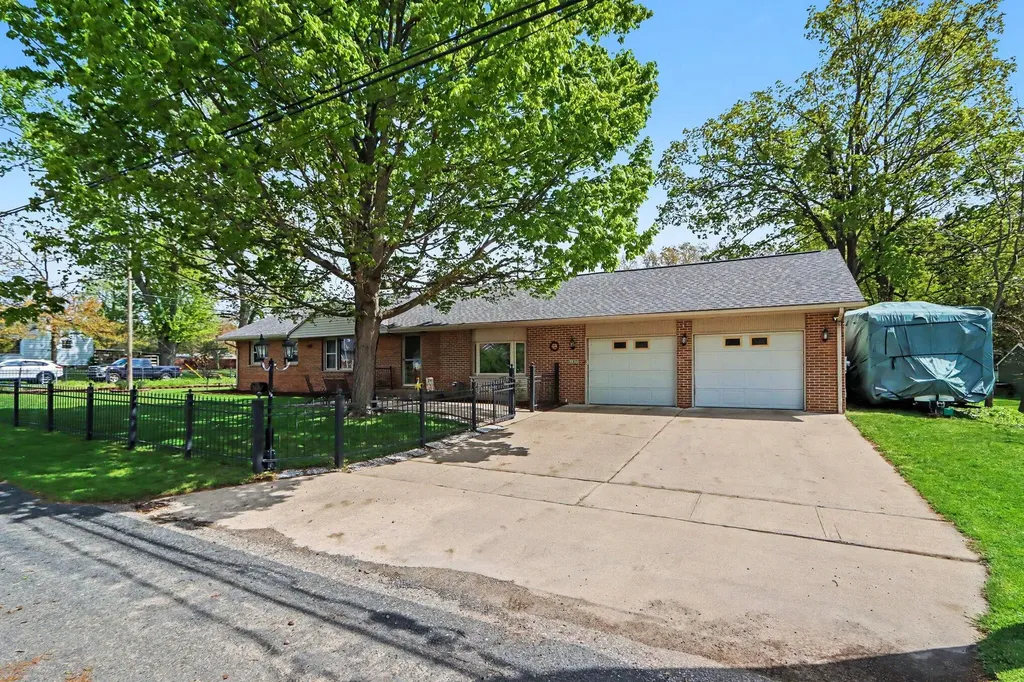 217 Ermine Avenue Comstock Charter Township MI 49048