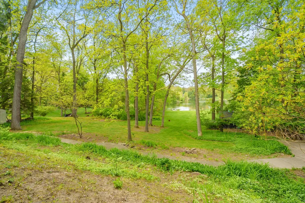 120 Shadywood Lane Battle Creek City MI 49015