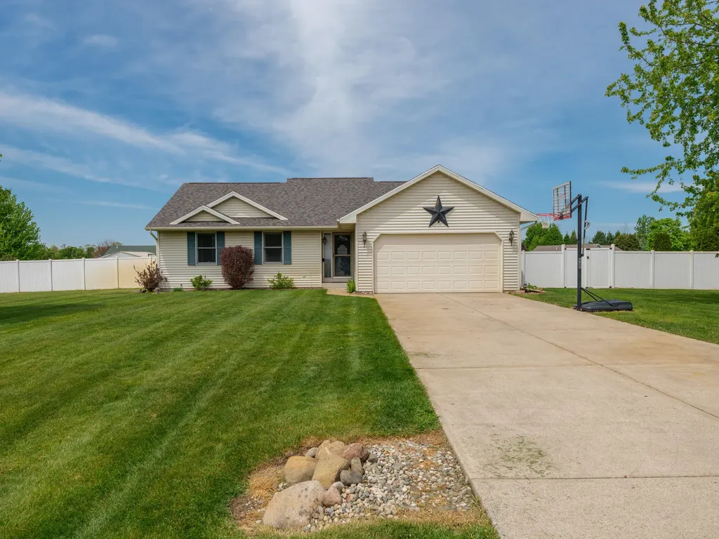 53322 Rolling Meadow Boulevard Antwerp Township MI 49079