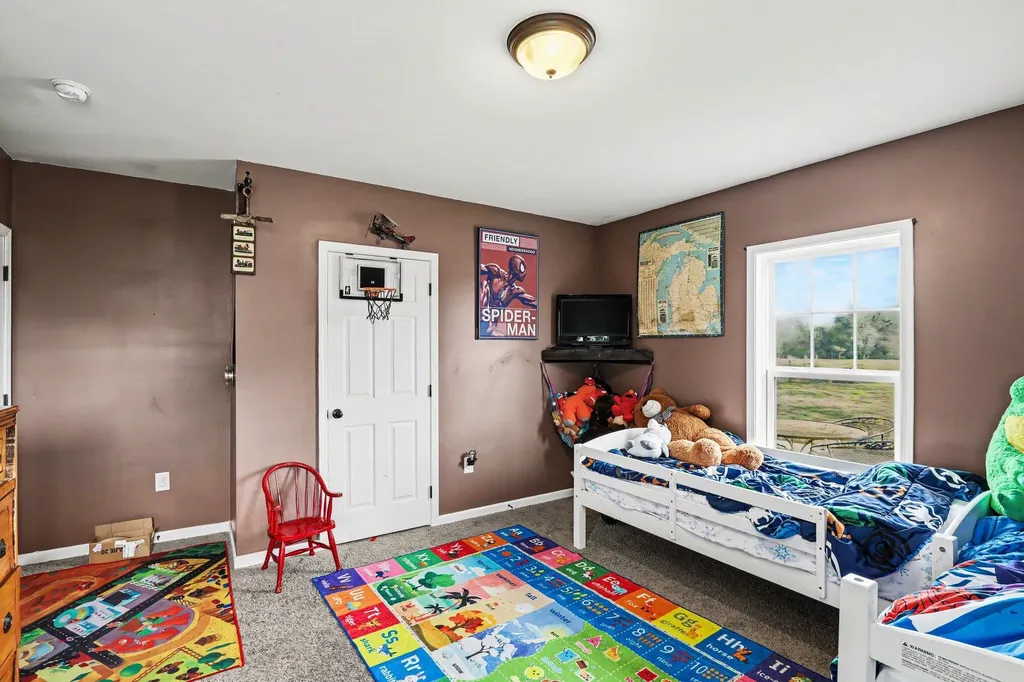 2404 Froede Road Wells Township MI 48723