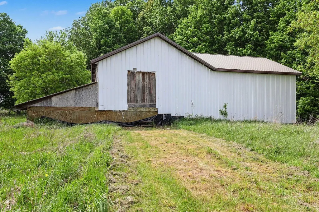 2404 Froede Road Wells Township MI 48723