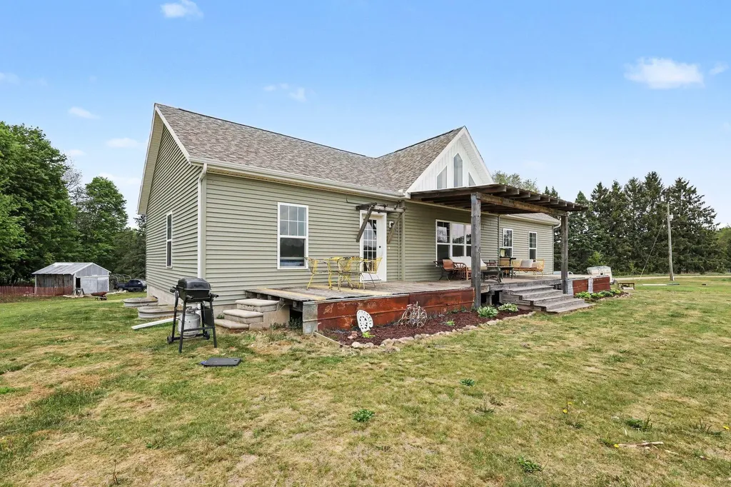 2404 Froede Road Wells Township MI 48723