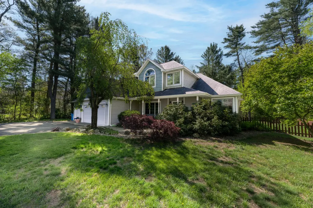 27514 Rolling Pines Court Antwerp Township MI 49065