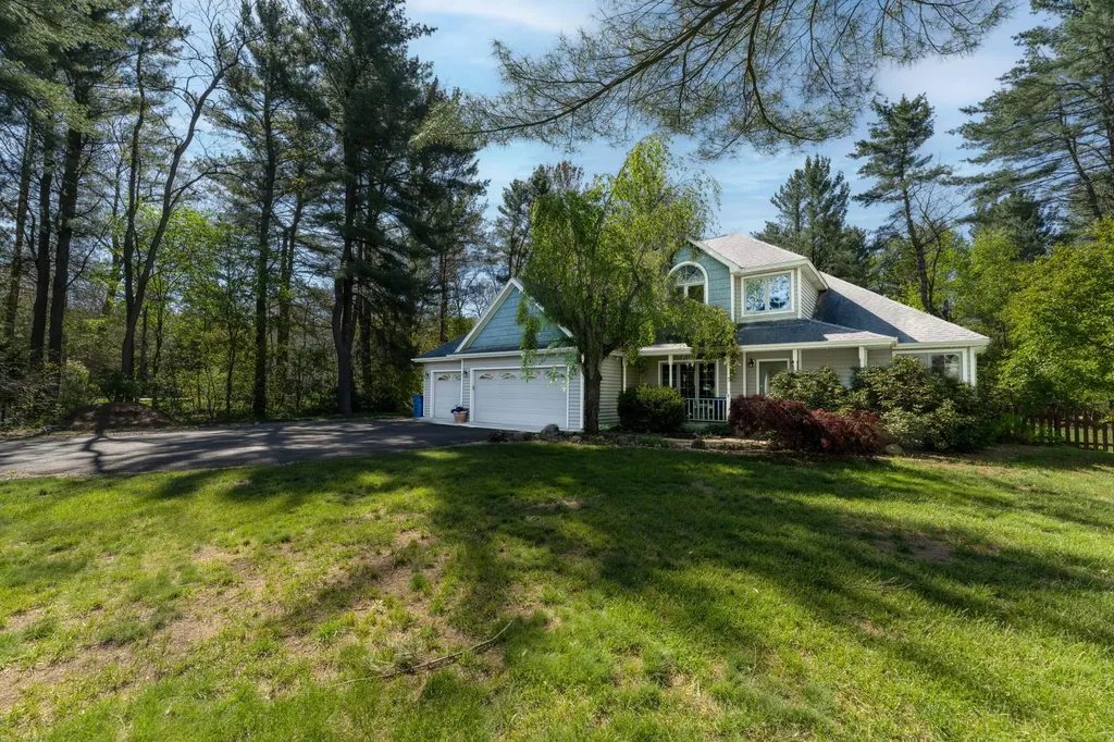27514 Rolling Pines Court Antwerp Township MI 49065