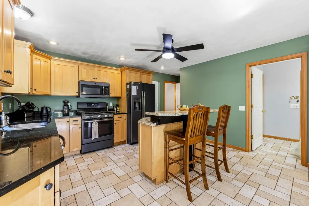 27514 Rolling Pines Court Antwerp Township MI 49065