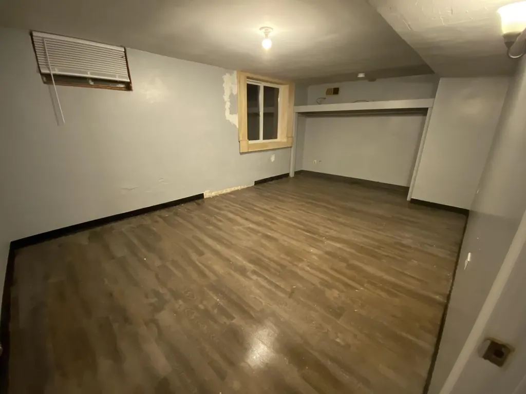 529 Wheaton Avenue Kalamazoo City MI 49008