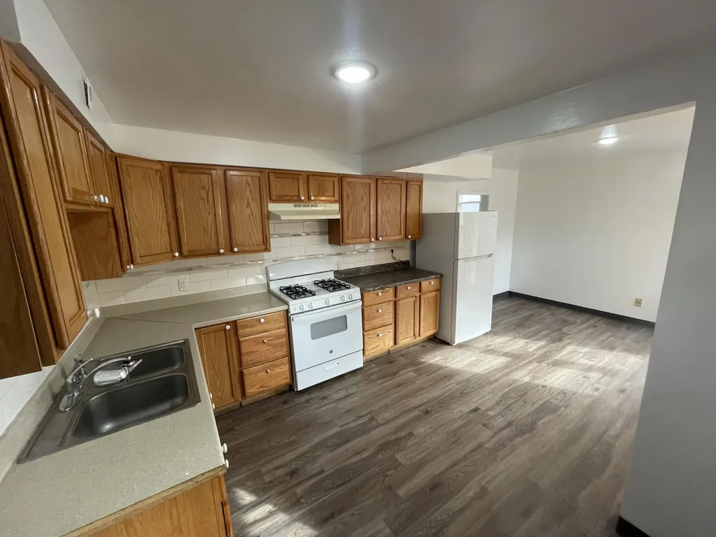 529 Wheaton Avenue Kalamazoo City MI 49008