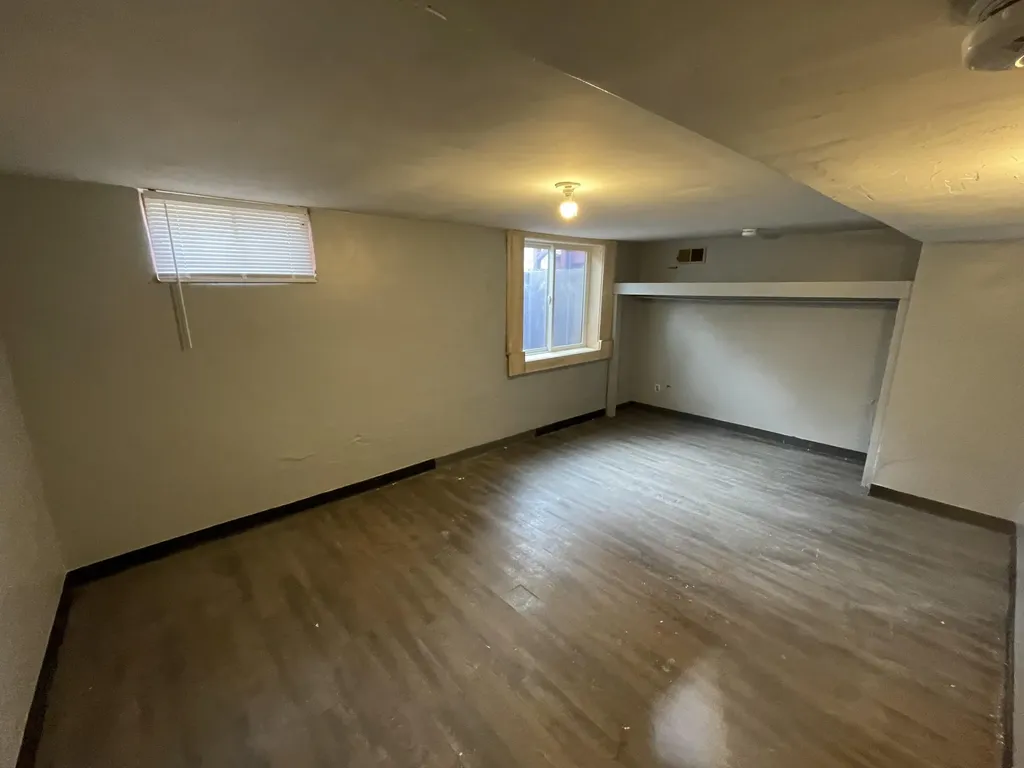 529 Wheaton Avenue Kalamazoo City MI 49008